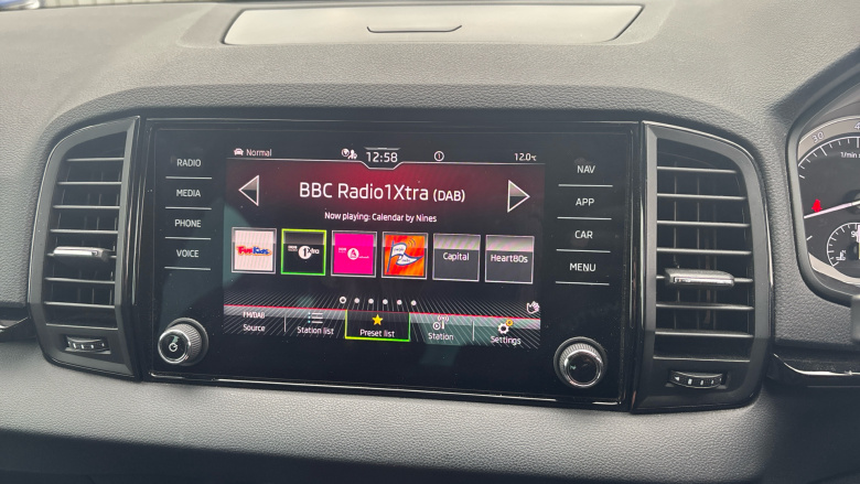 Skoda Karoq 1.5 TSI Sport Line 5dr DSG Petrol Estate